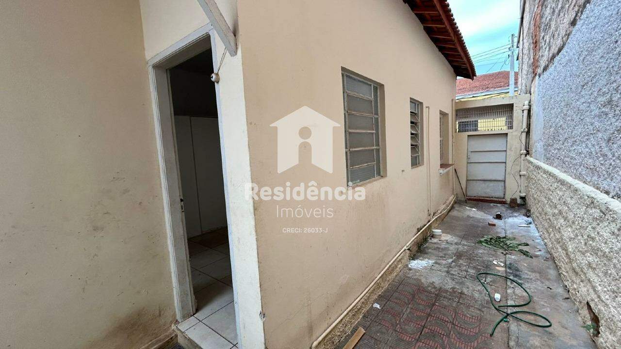 Casa para aluguel no Centro: 