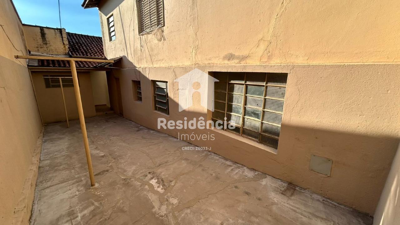 Casa para aluguel no Jardim Santa Cecília: 