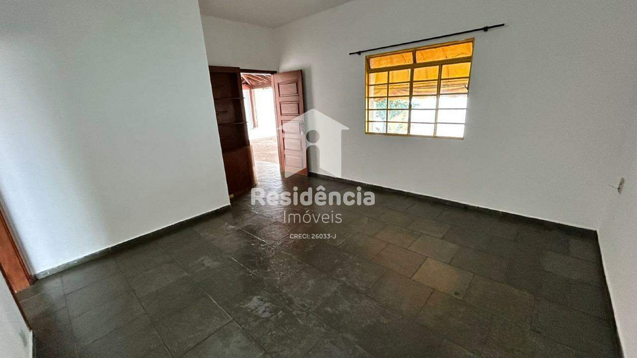 Casa para aluguel no Jardim São Domingos (Chácaras São Domingos): 