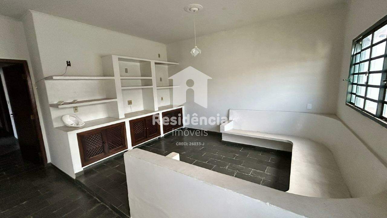 Casa para aluguel no Jardim Riachuelo: 