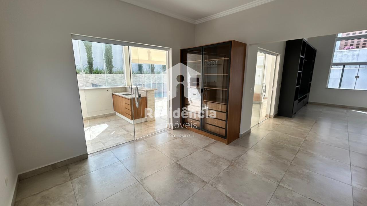 Casa para aluguel no Jardim da Paineira: 