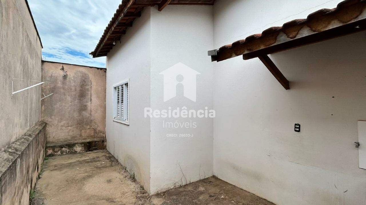 Casa para aluguel no Jardim Lago dos Ipês: 