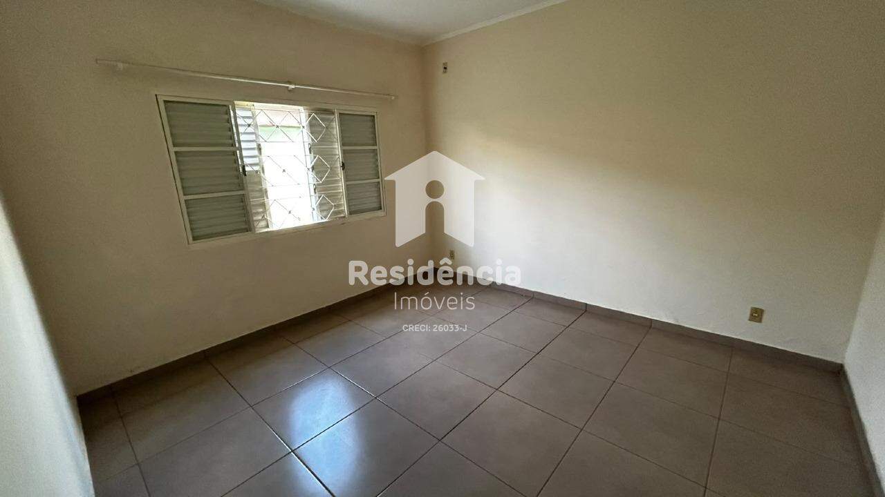 Casa para aluguel no Jardim São Domingos (Chácaras São Domingos): 