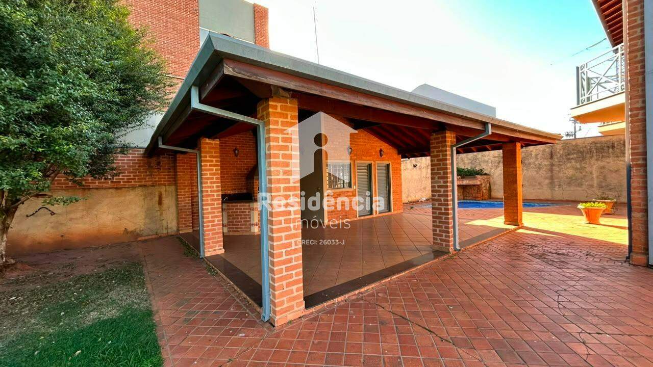 Casa para aluguel no Jardim Lavínia: 