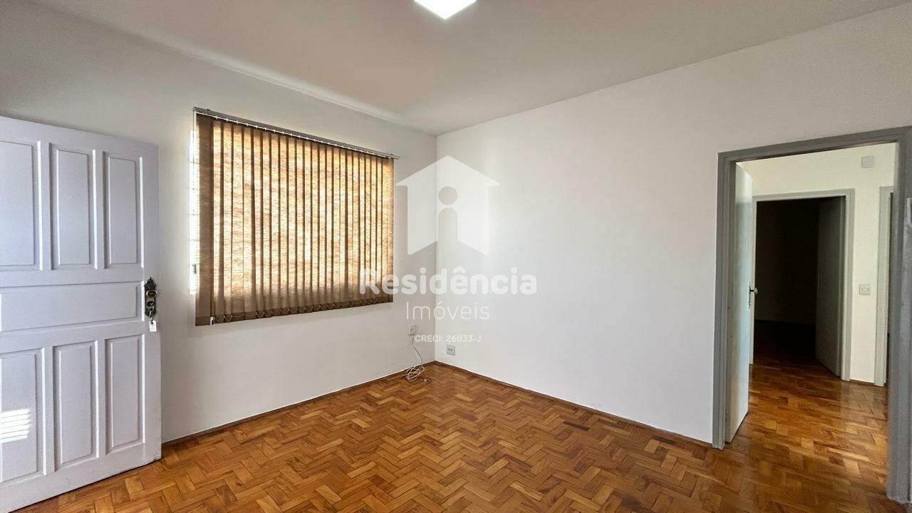Casa para aluguel no Centro: 