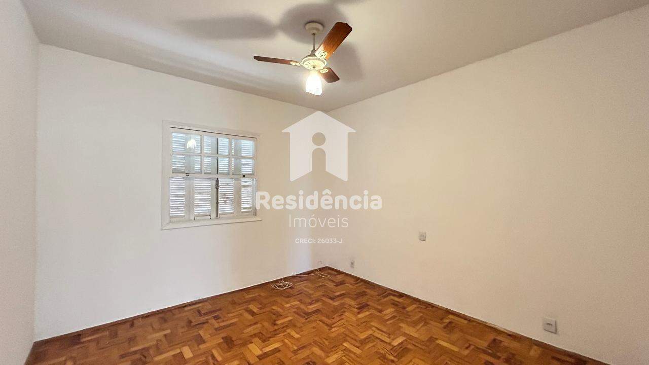 Casa para aluguel no Centro: 