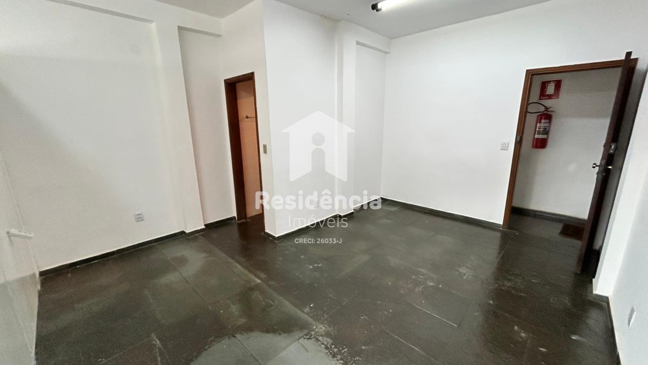 Sala para aluguel no Centro: 