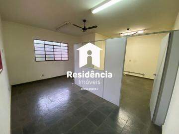 Sala para aluguel no Centro: 