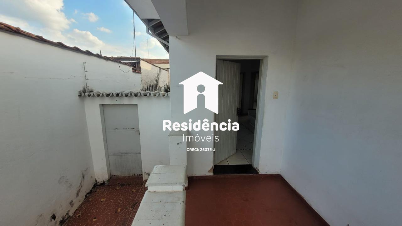 Casa à venda no Centro: 