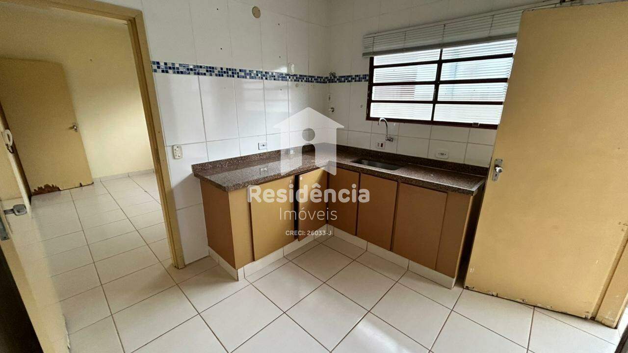Casa para aluguel no Centro: 