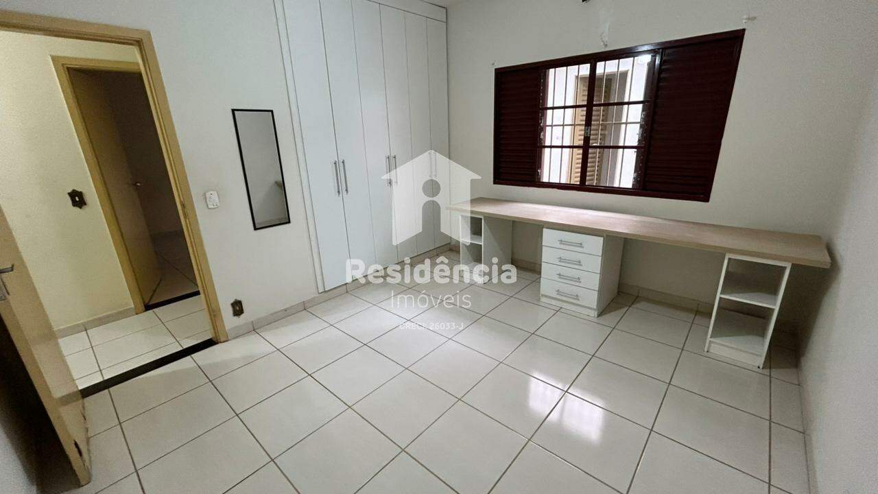 Casa para aluguel no Centro: 