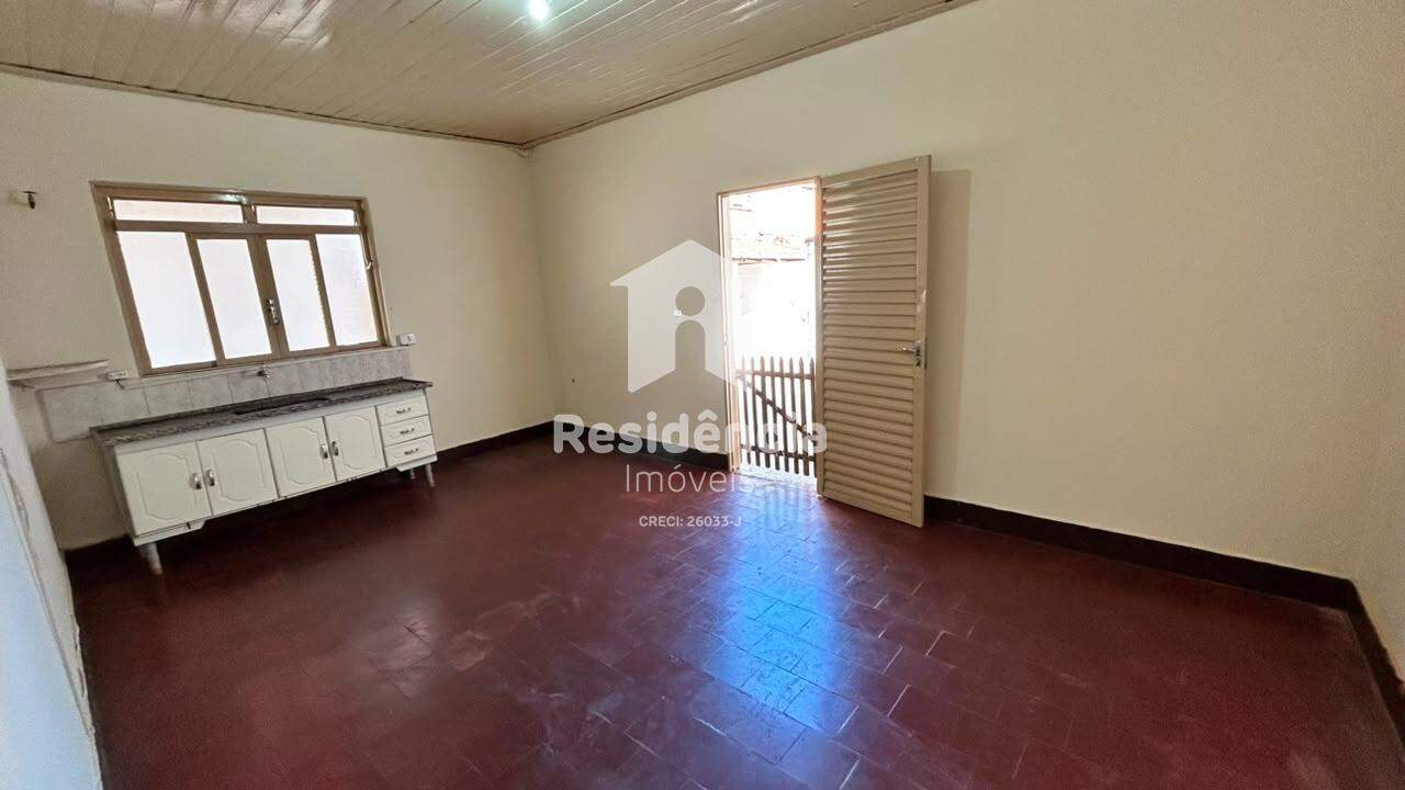 Casa para aluguel no Aparecida: 