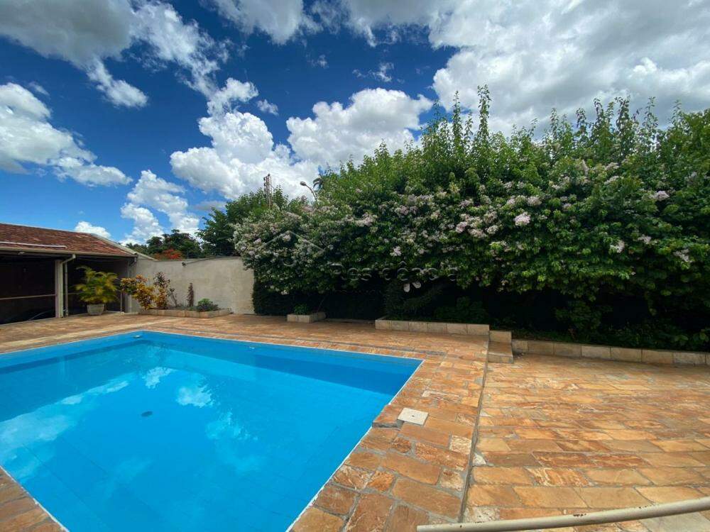 Casa à venda no Centro: 