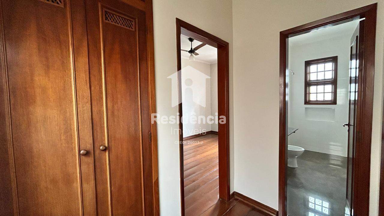 Casa para aluguel no Centro: 