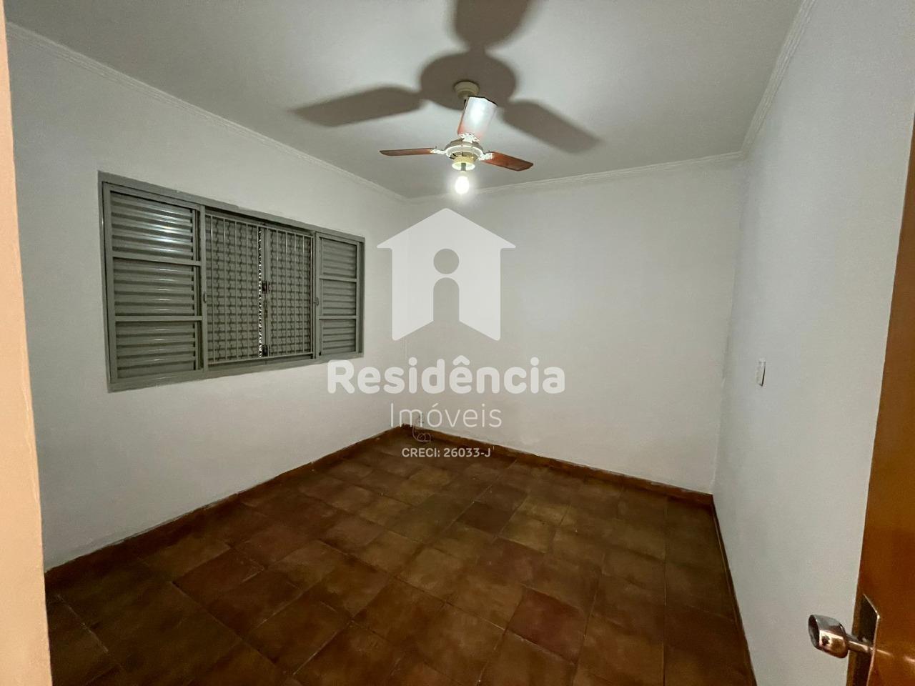 Casa para aluguel no Vila Santa Rosa: 