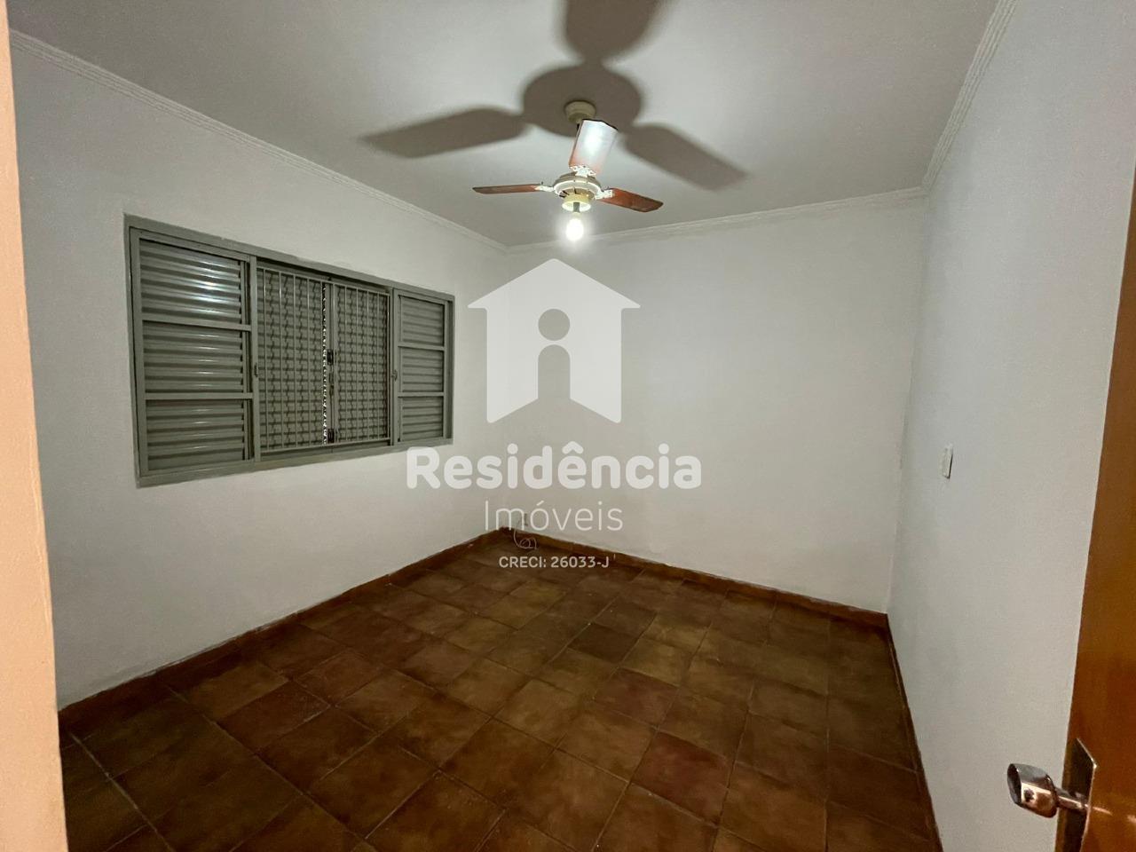 Casa para aluguel no Vila Santa Rosa: 