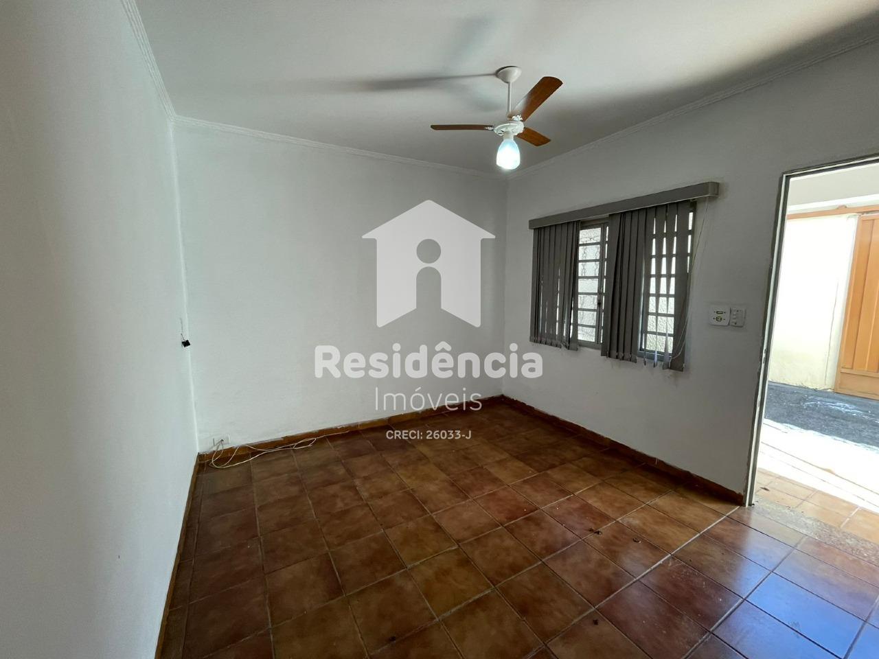 Casa para aluguel no Vila Santa Rosa: 