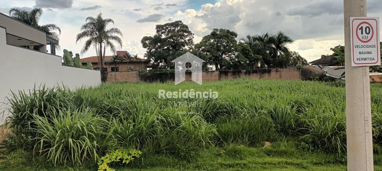 Terreno à venda no Vila Lambari: 