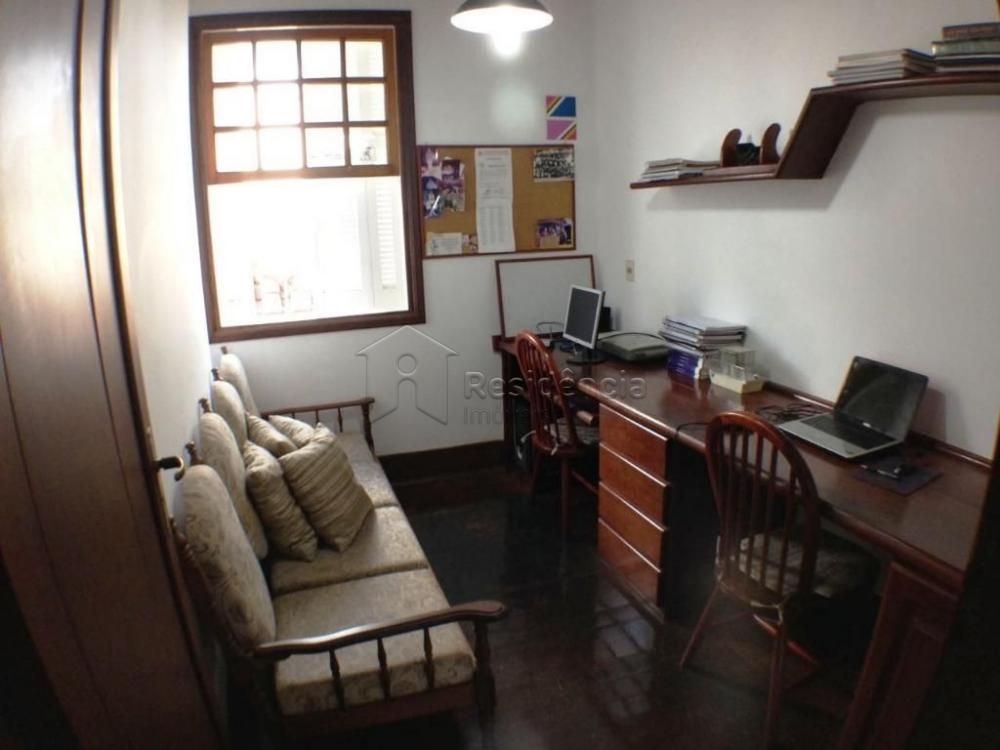 Casa à venda no Centro: 