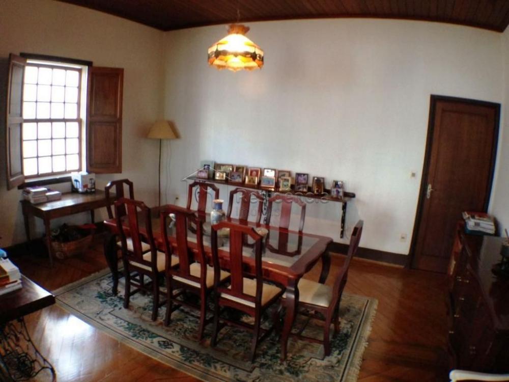 Casa à venda no Centro: 