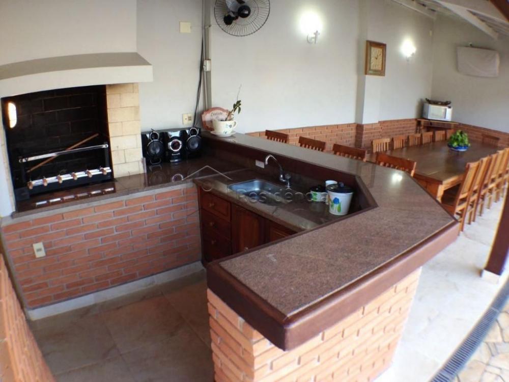 Casa à venda no Centro: 