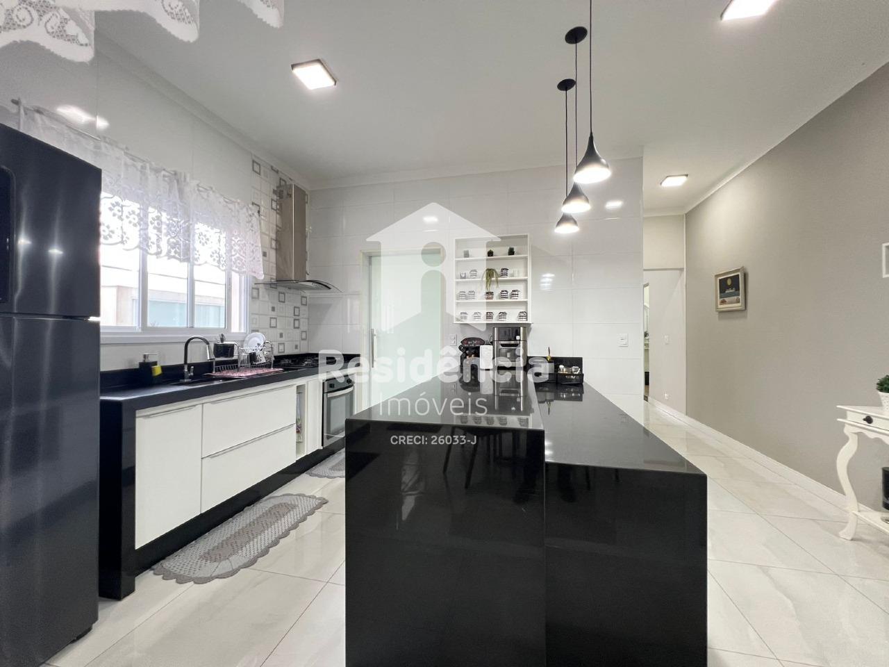 Casa à venda no Jardim da Paineira: 