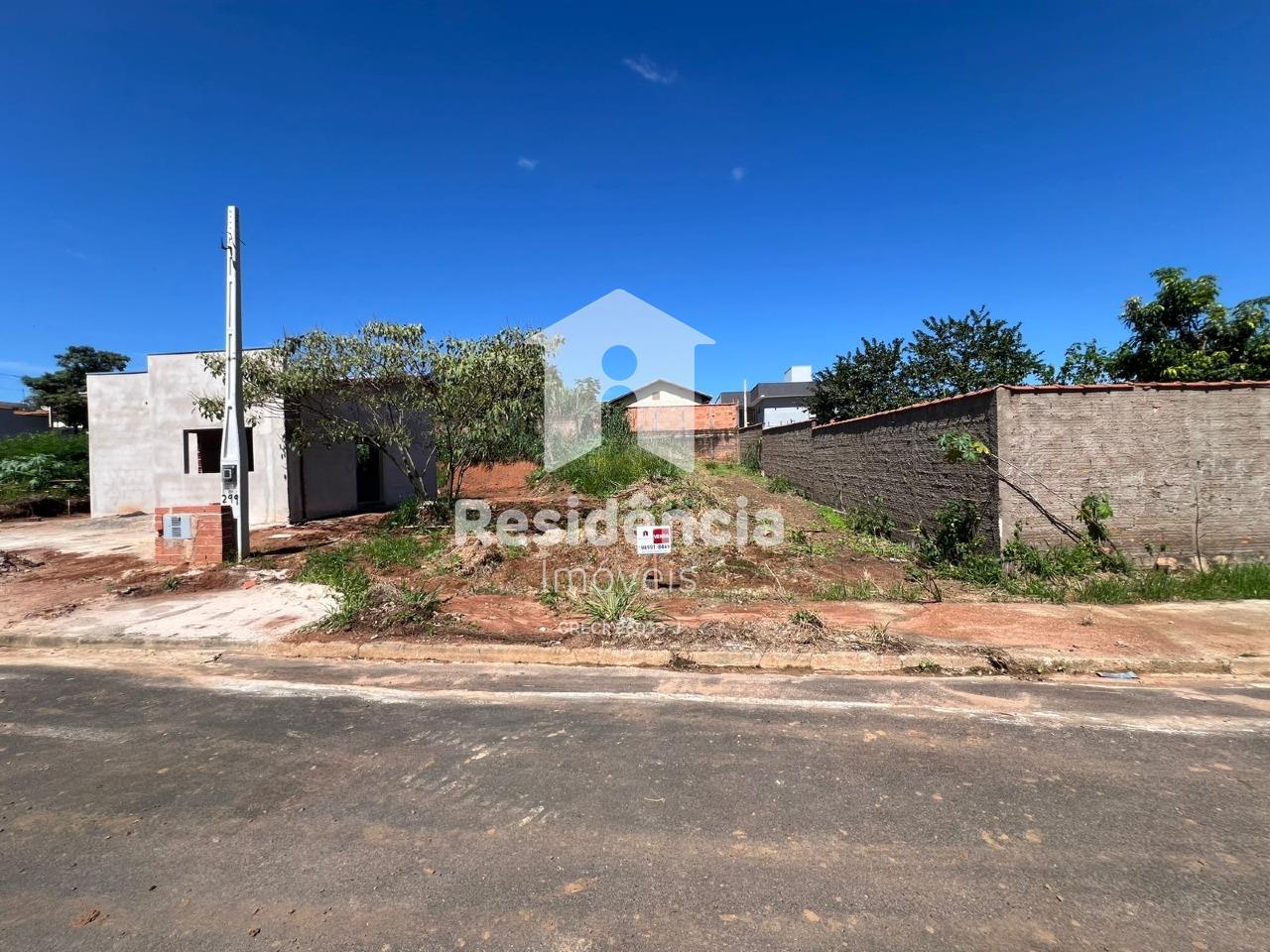 Terreno à venda no Jardim São Domingos (Chácaras São Domingos): 