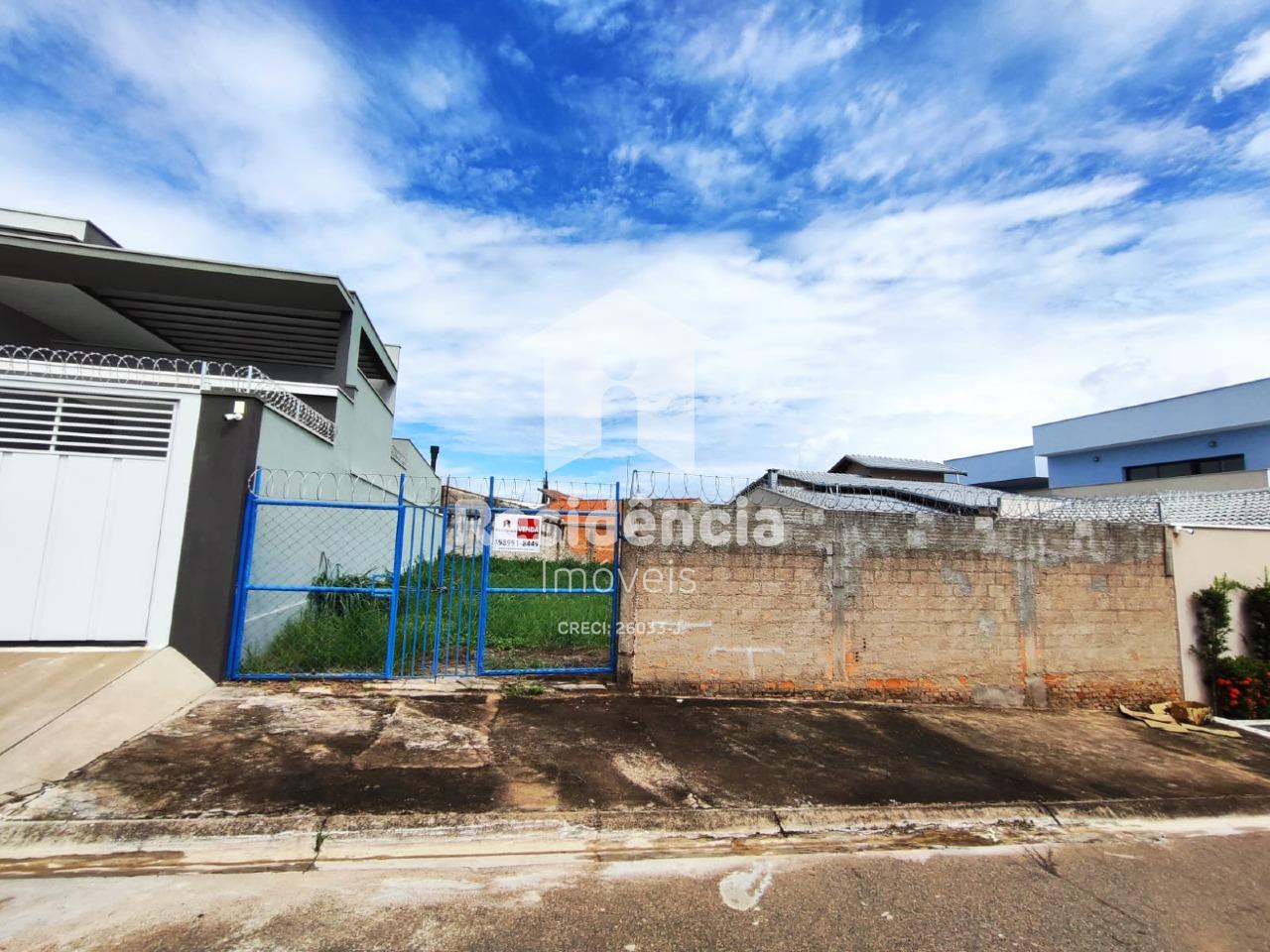 Terreno à venda no Terras de Santa Marina: 