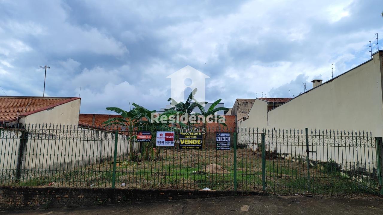 Terreno à venda no Jardim Santa Maria: 