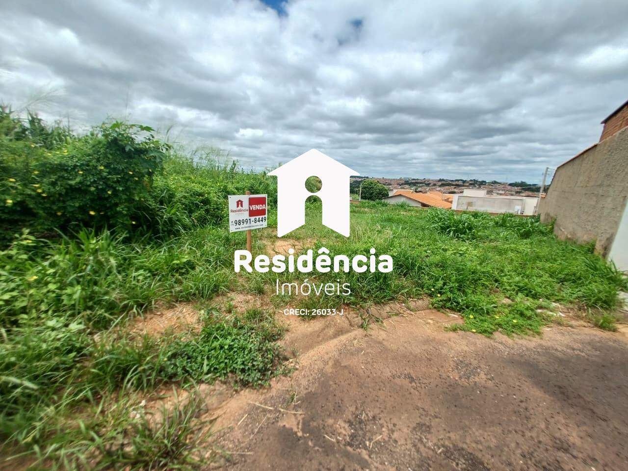 Terreno à venda no Altos do Vale II: 