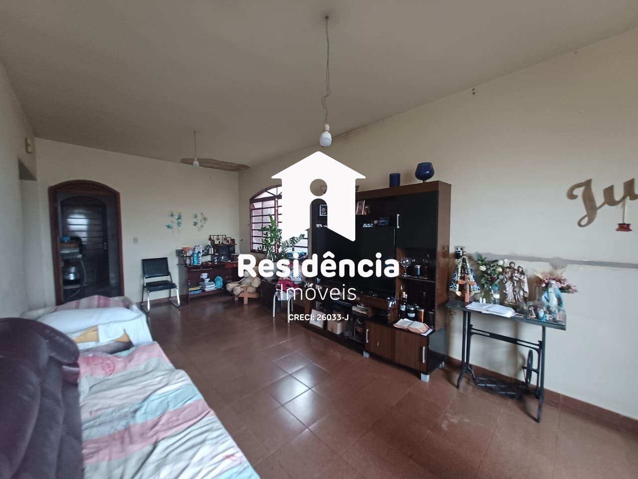 Casa à venda no Núcleo Habitacional Nenê Pereira Lima: 