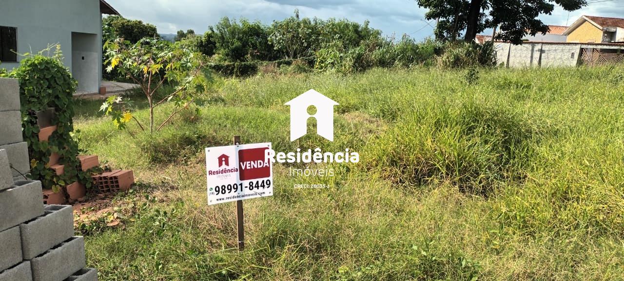 Terreno à venda no Jardim dos Flamboyants: 