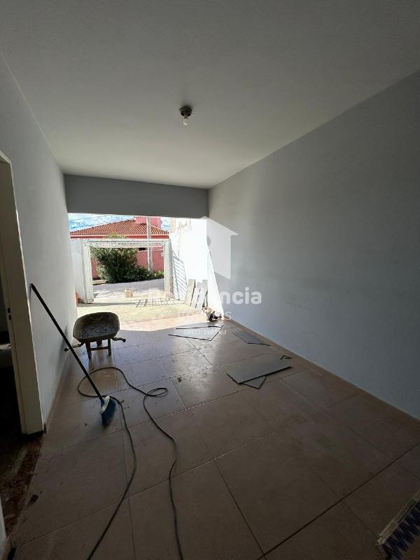 Casa para aluguel no Jardim Alvorada: 