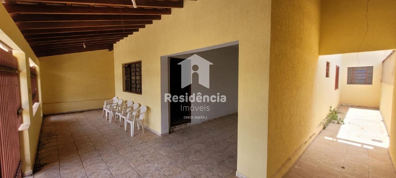 Casa à venda no Jardim Chico Piscina: 