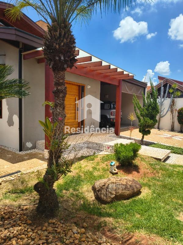 Casa à venda no Jardim América: 