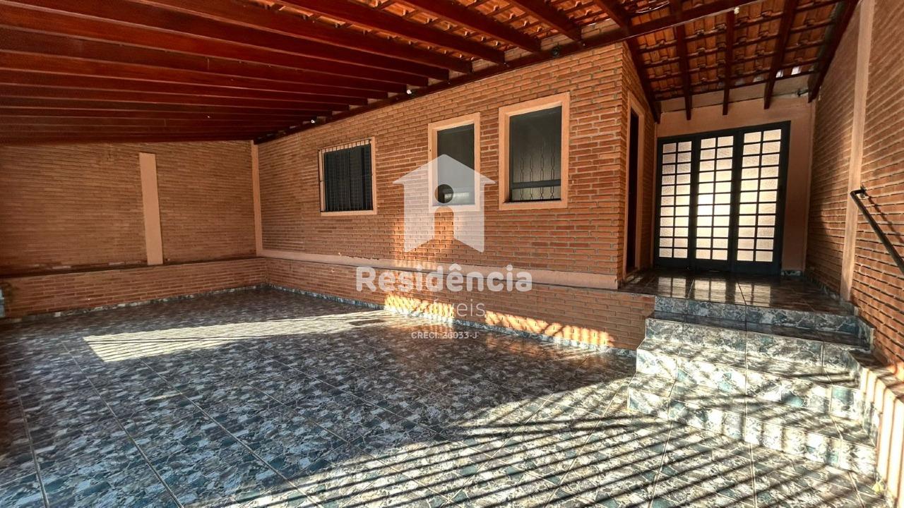 Casa para aluguel no Jardim Colina Verde: 