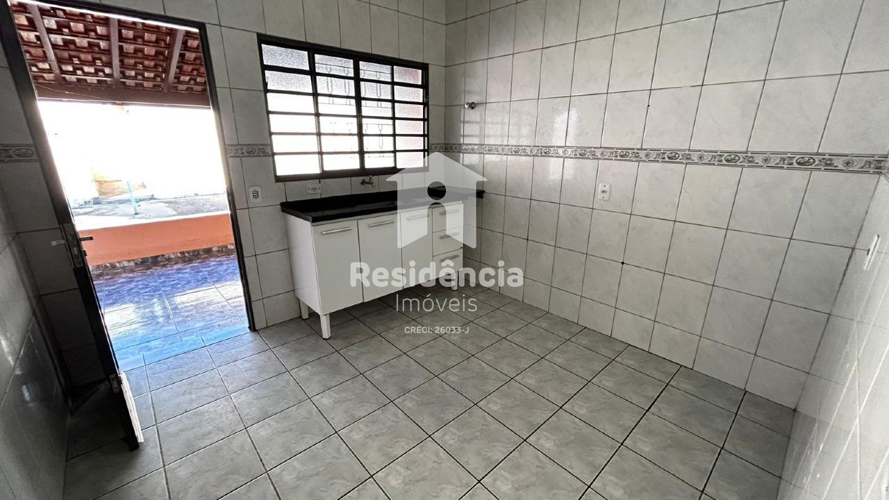 Casa para aluguel no Jardim Colina Verde: 