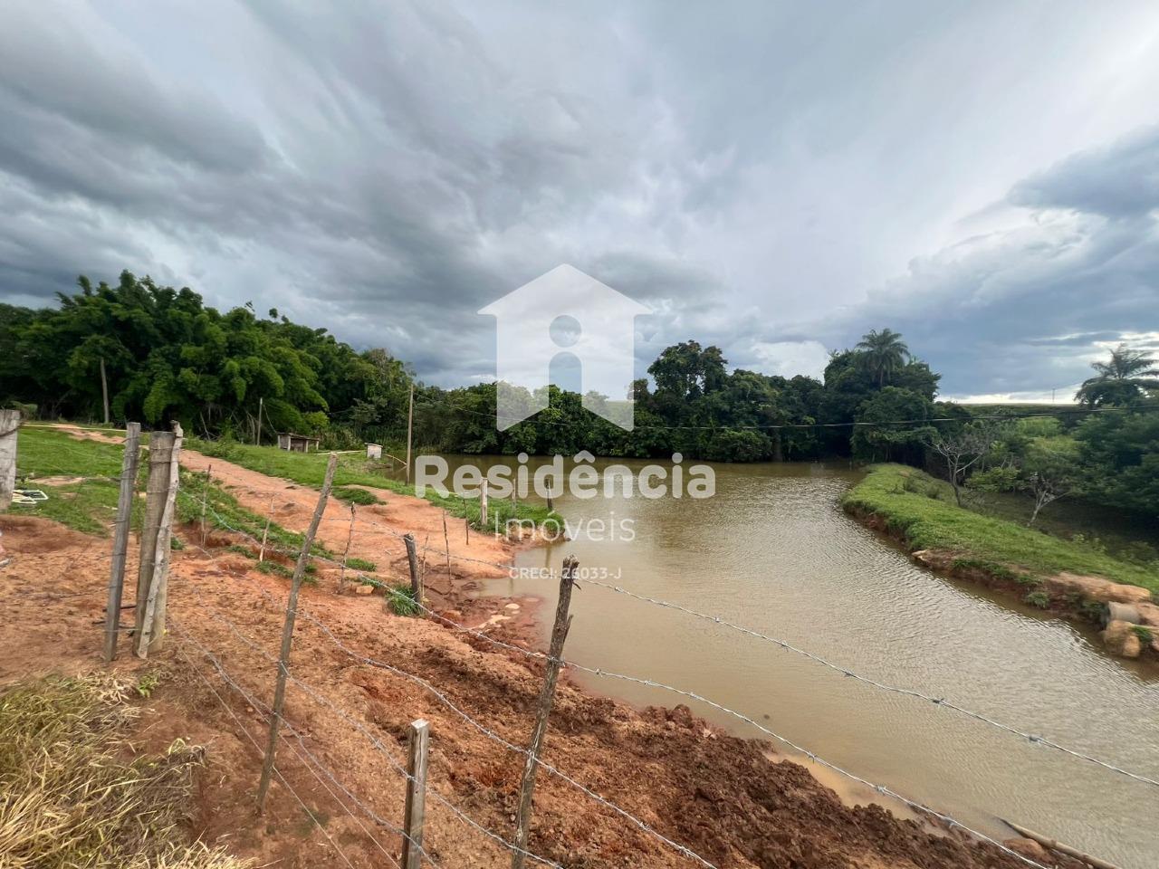 Sítio à venda no Área Rural: 