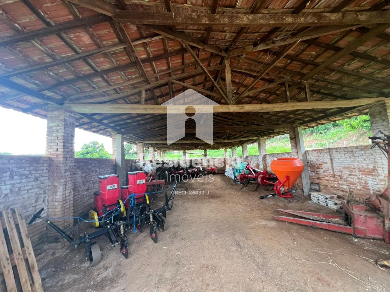 Sítio à venda no Área Rural: 