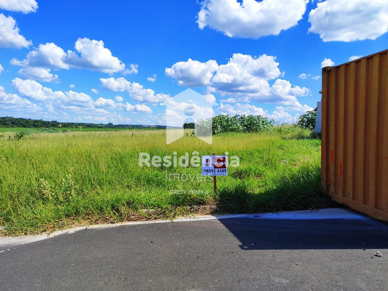 Terreno à venda no Parque dos Manacás I: 
