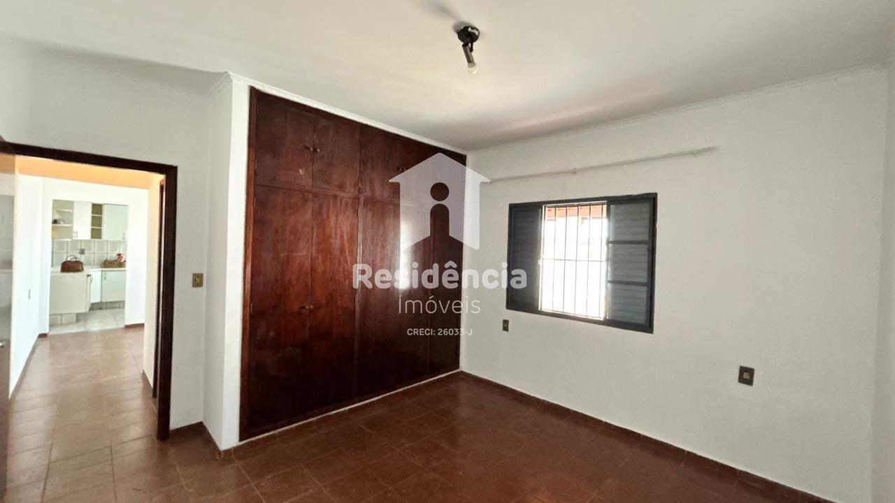 Casa para aluguel no Jardim São Domingos: 