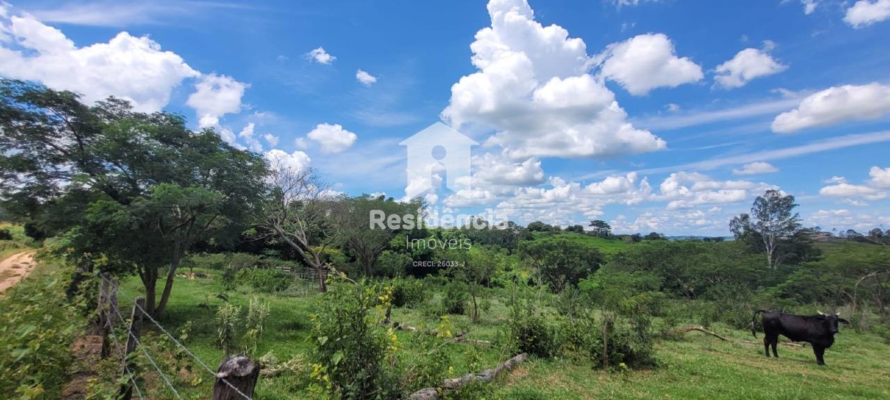 Sítio à venda no Área Rural: 