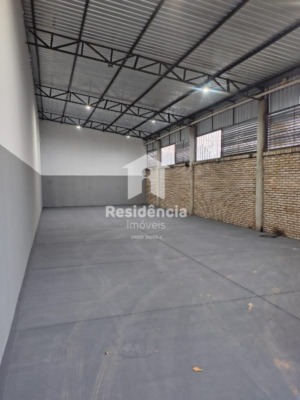 Barracão para aluguel no Vila Carvalho: 