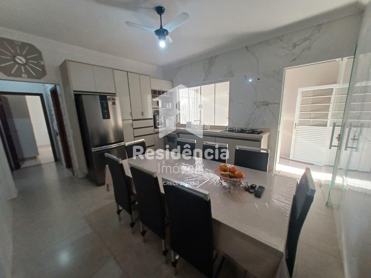 Casa à venda no Jardim Alvorada: 