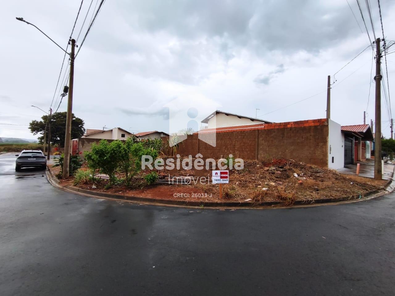 Terreno à venda no Jardim Botânico: 