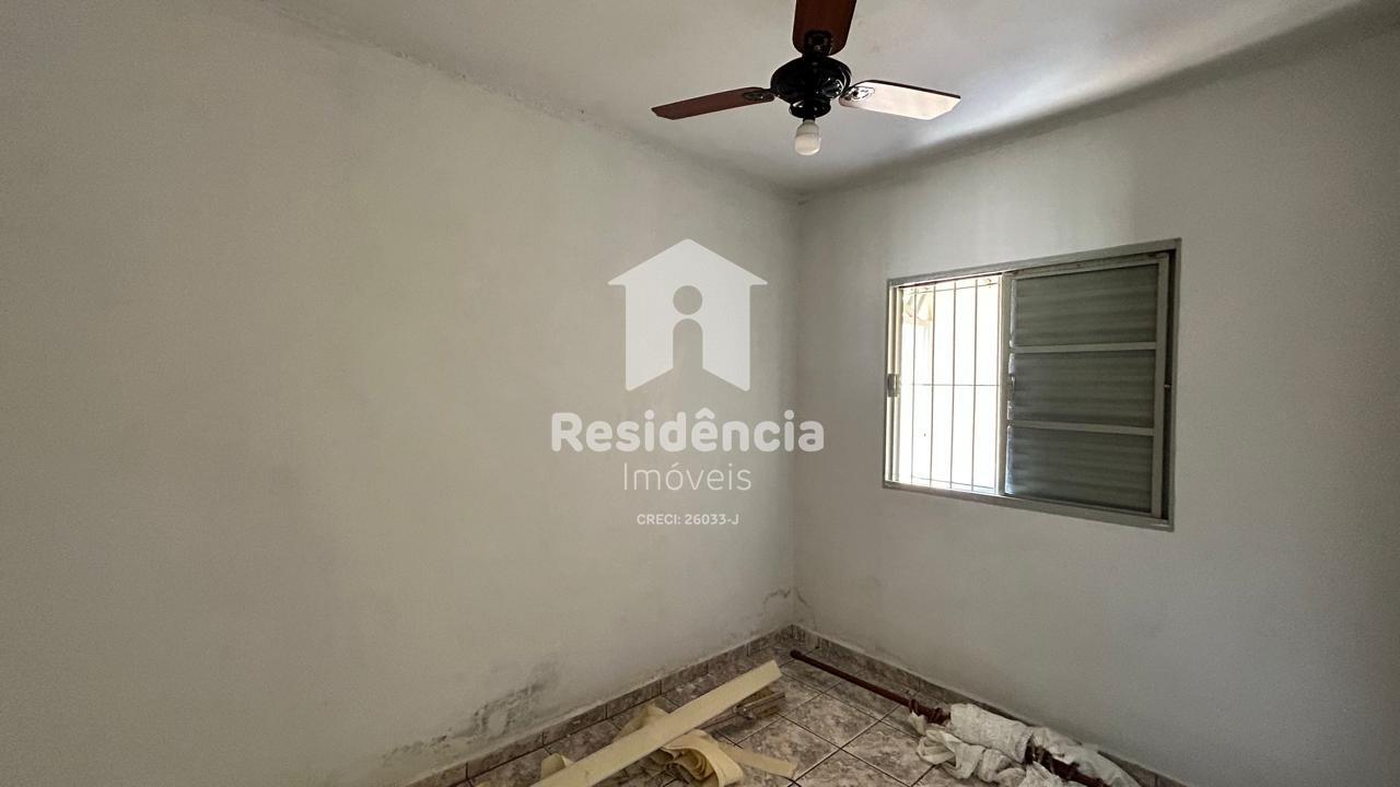 Casa à venda no Conjunto Habitacional Gilberto Rossetti: 