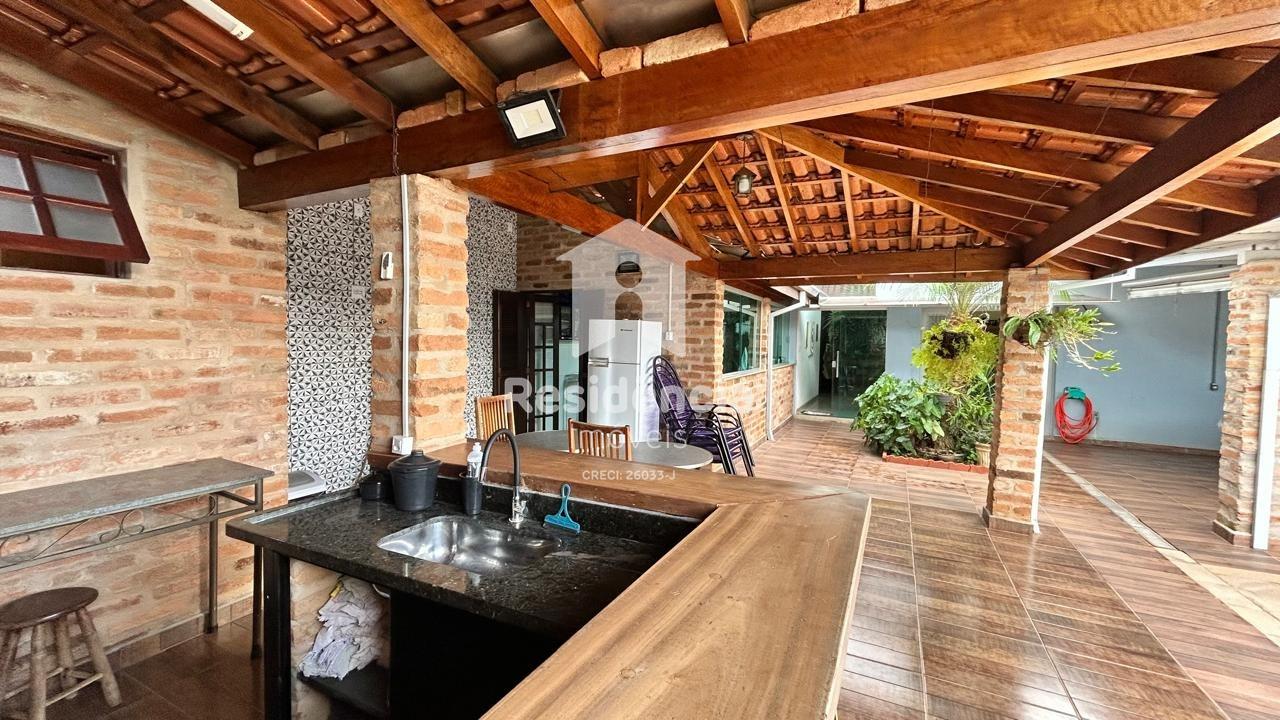 Casa à venda no Jardim Chico Piscina: 