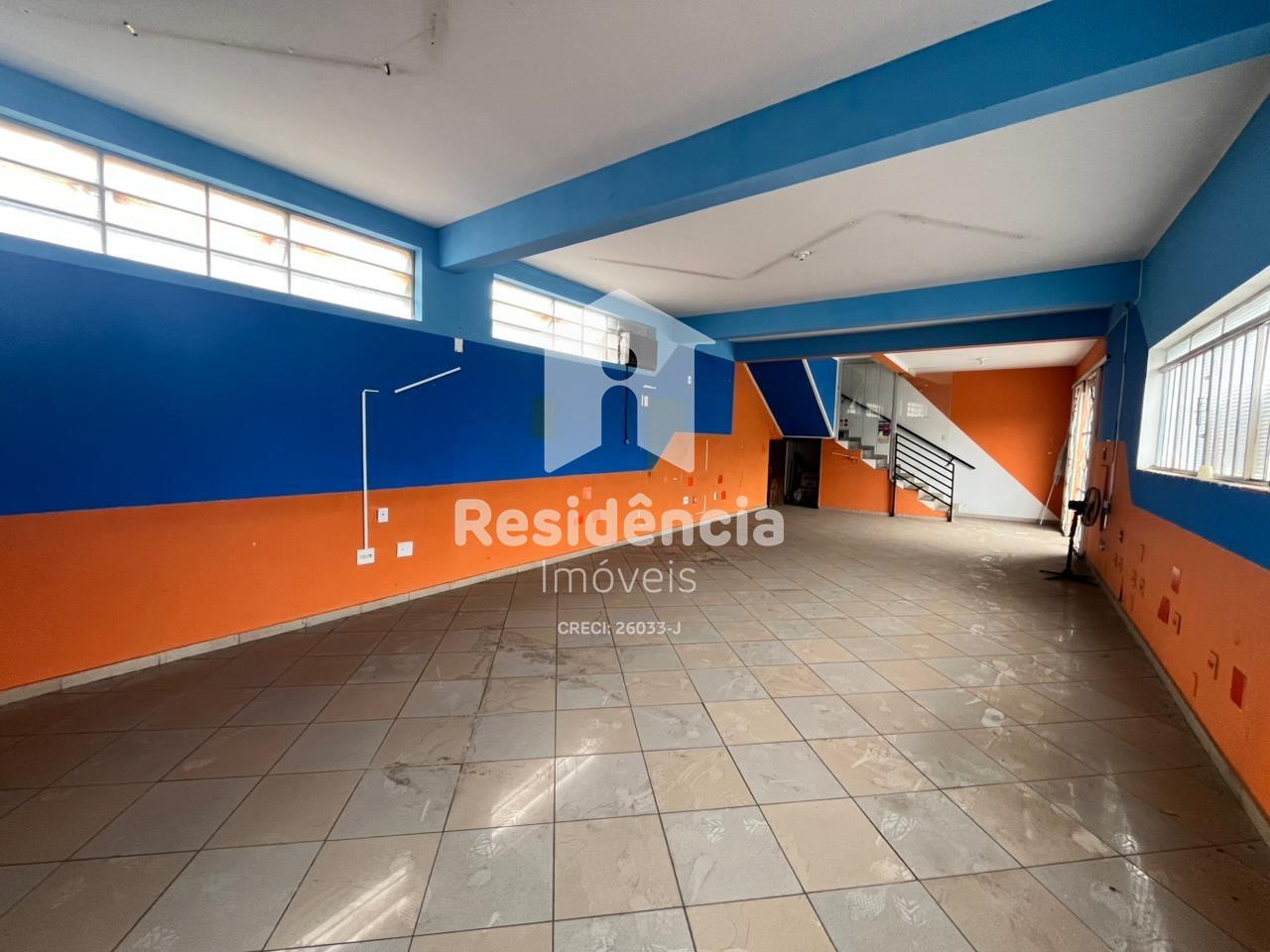 Prédio para aluguel no Centro: 