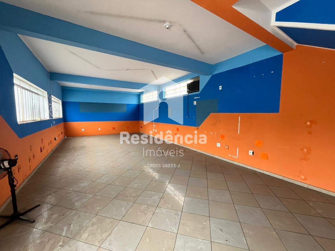 Prédio para aluguel no Centro: 