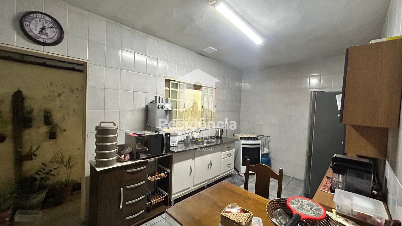 Casa à venda no Conjunto Habitacional Jacinto Pisani (Projeto Cem): 